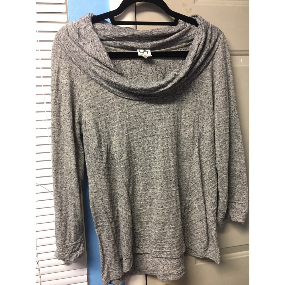 Gray shirt